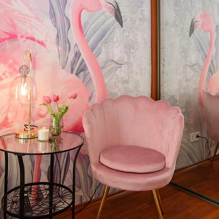 Maya's Flats & 47 - Heweliusza