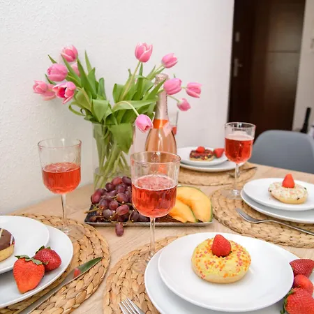 Lägenhet Maya's Flats & 47 - Heweliusza