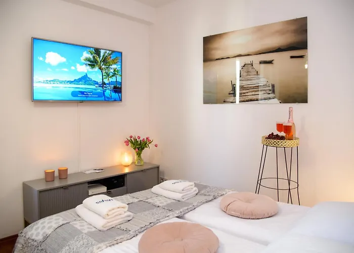 Maya's Flats & 47 - Heweliusza 格但斯克